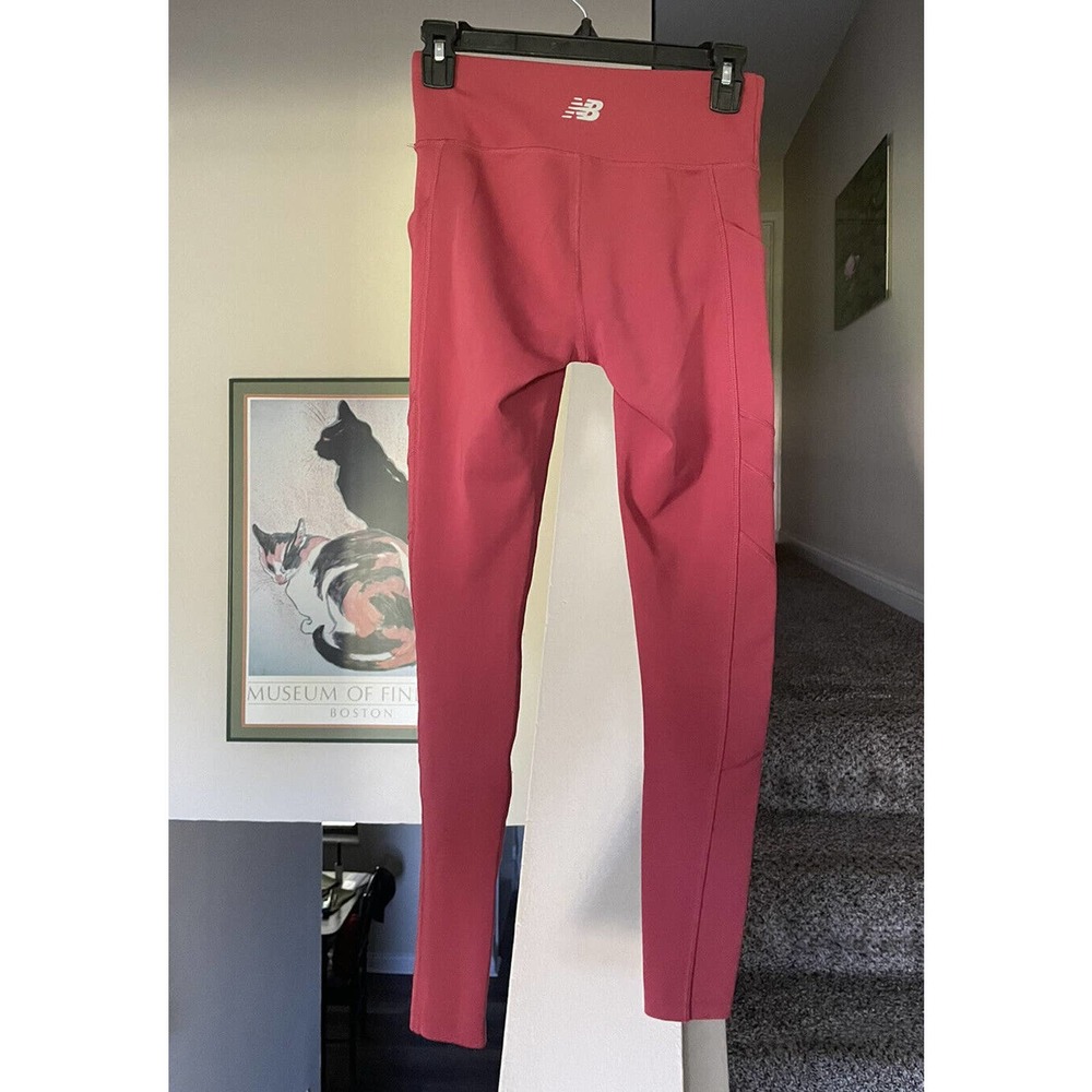 New Balance Women’s Wine Red Pink Athletic Leggings Pockets Ankle Length 25"